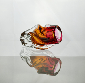 Váza hutní sklo oranžová