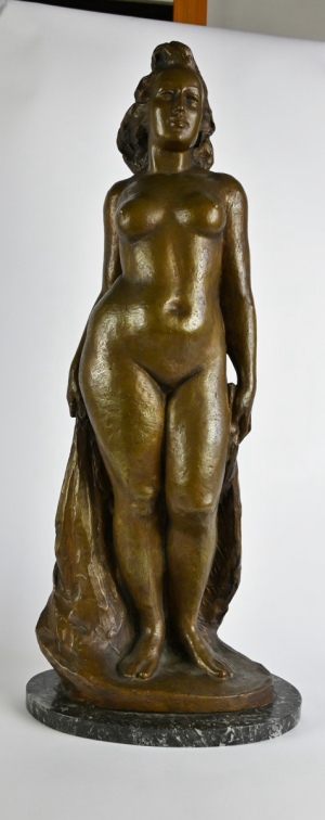 Tříska Jan (1904 – 1976), Stojící dívka