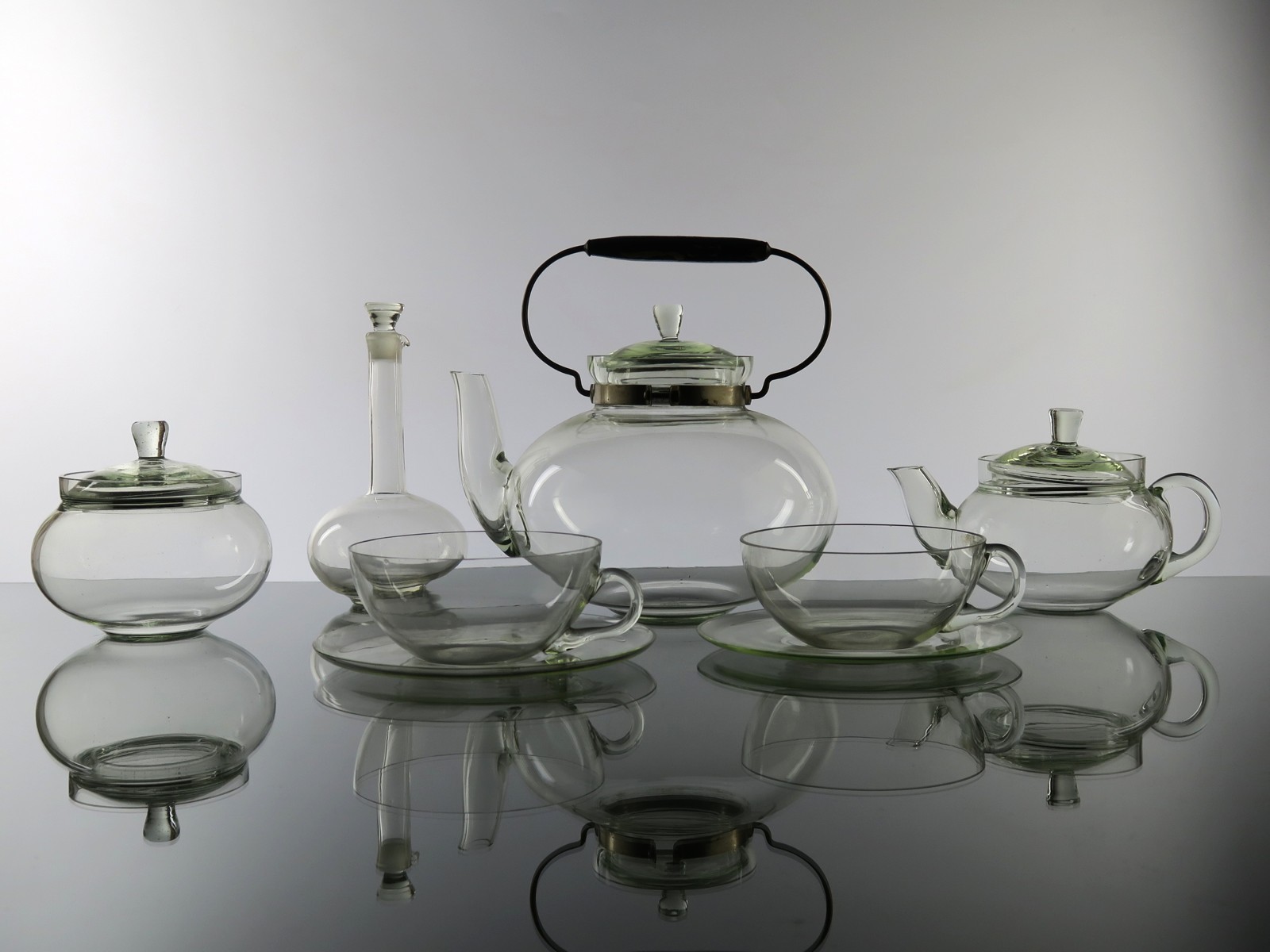 Čajový servis z laboratorního skla - Ladislav Sutnar