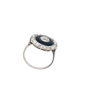 Prsten s diamanty a onyxem | Art deco | platina | Československo 1920