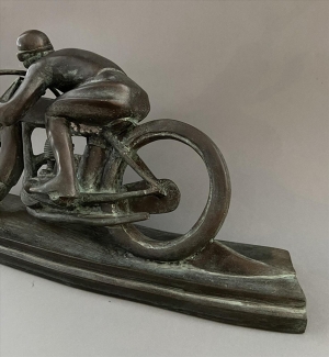 Švec Otakar - Motocyklista (Sluneční paprsek)