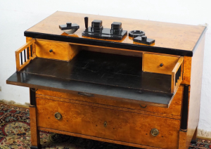 Psací komoda Biedermeier